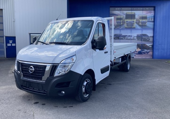 NISSAN INTERSTAR