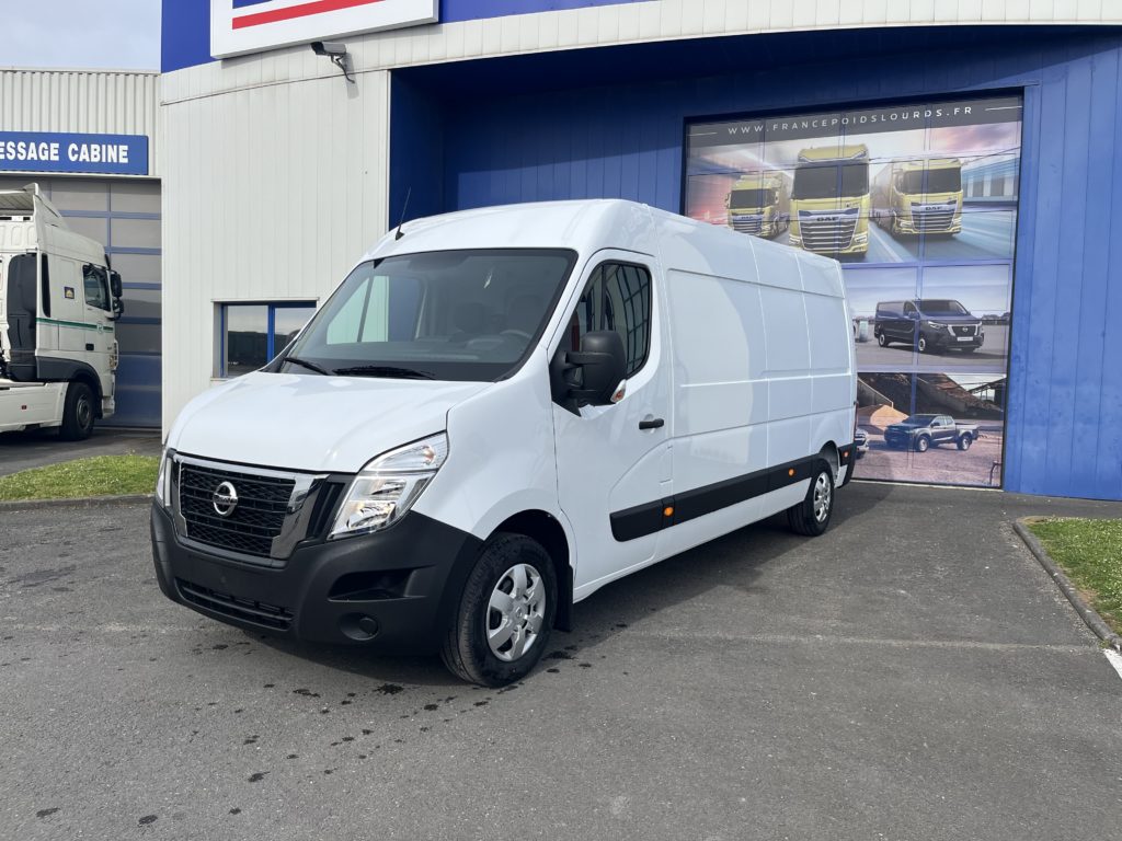 NISSAN INTERSTAR